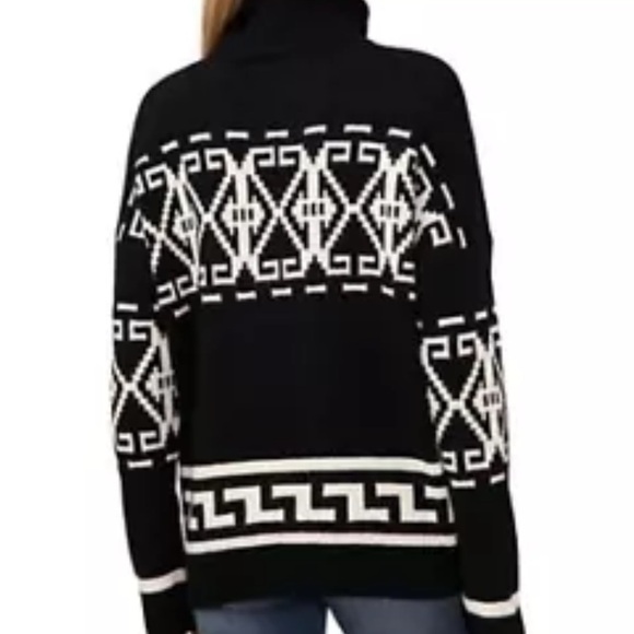 Black and White Geometric Sweater - Picture 1 of 10